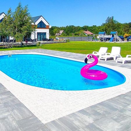Slonce I Woda Domki Caloroczne, Klimatyzacja, Podgrzewany Basen, Bezplatny Parking Leba Exterior foto