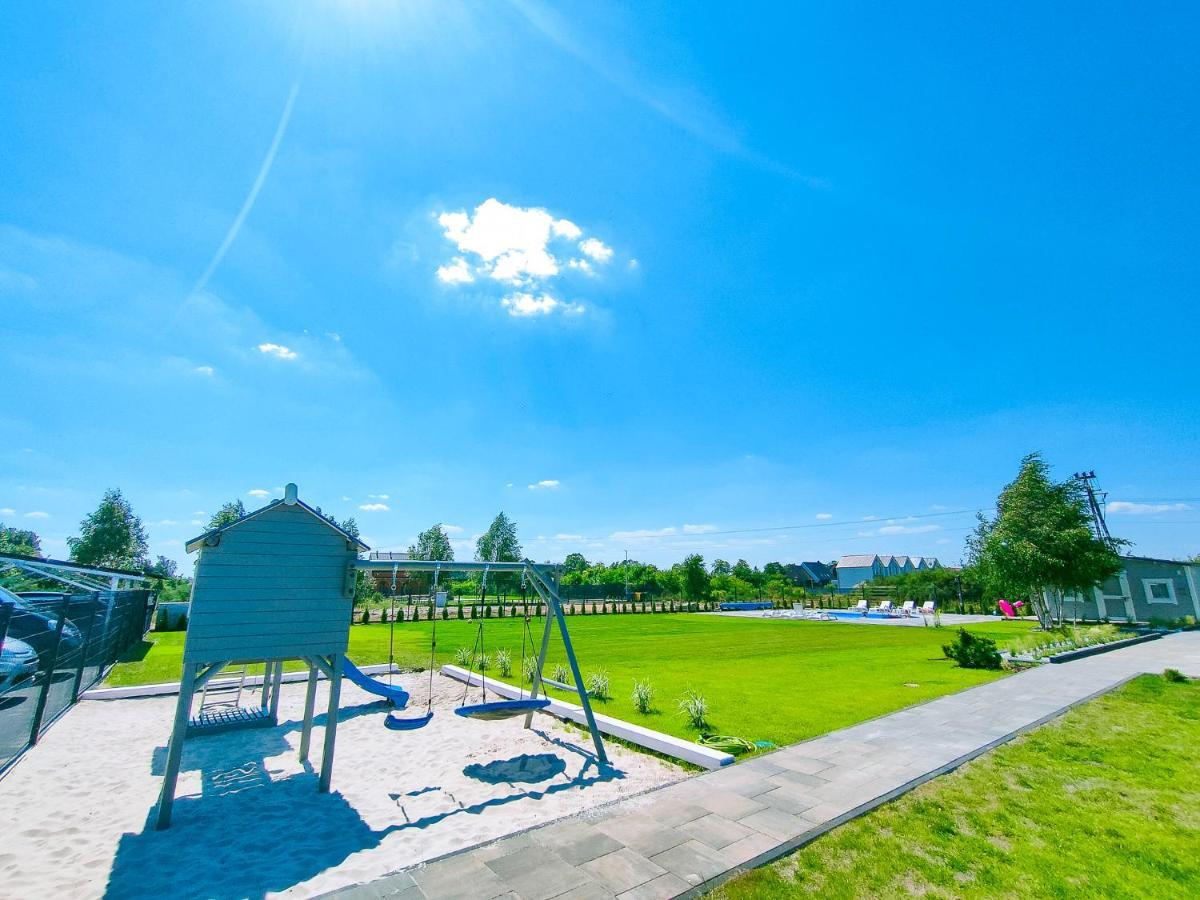 Slonce I Woda Domki Caloroczne, Klimatyzacja, Podgrzewany Basen, Bezplatny Parking Leba Exterior foto